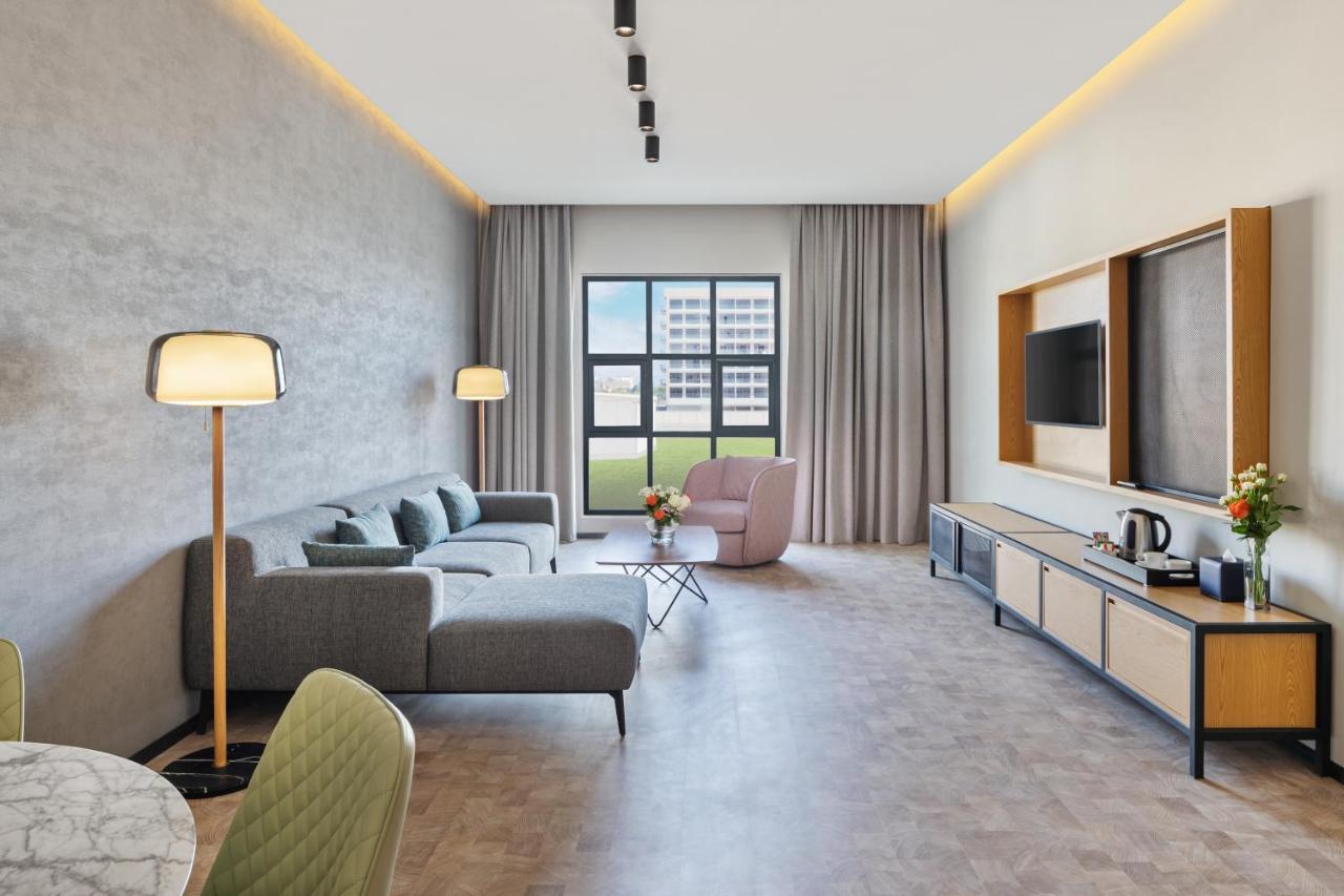 The Manor By Ja, Dubai Hotel Exterior photo